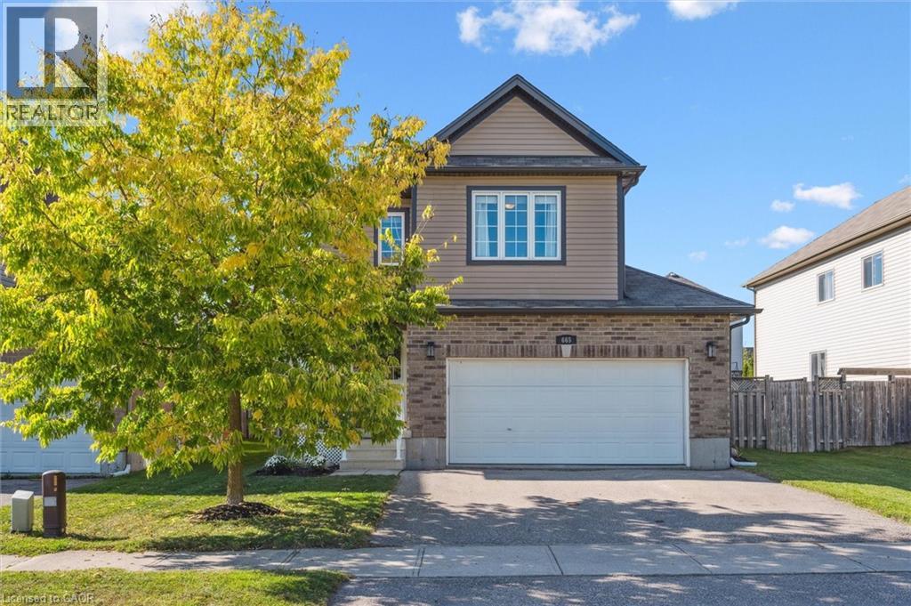 665 Albert Avenue N, Listowel, Ontario  N4W 0A1 - Photo 2 - 40772087