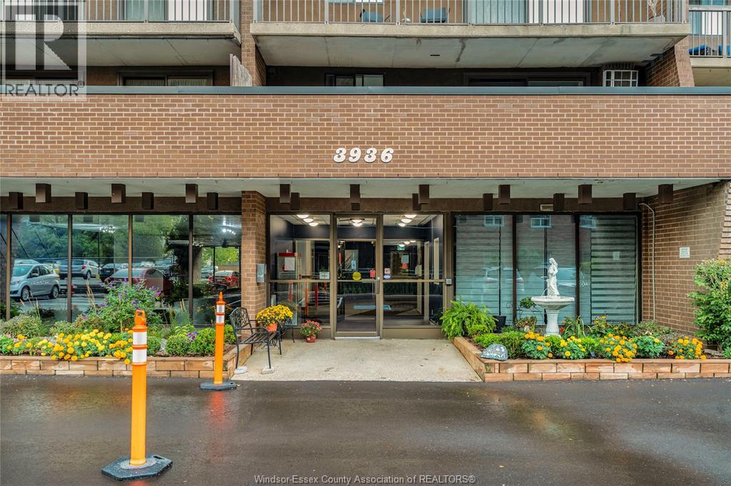 MLS# 25023934: 3936 WYANDOTTE STREET East Unit# 606, Windsor, Canada