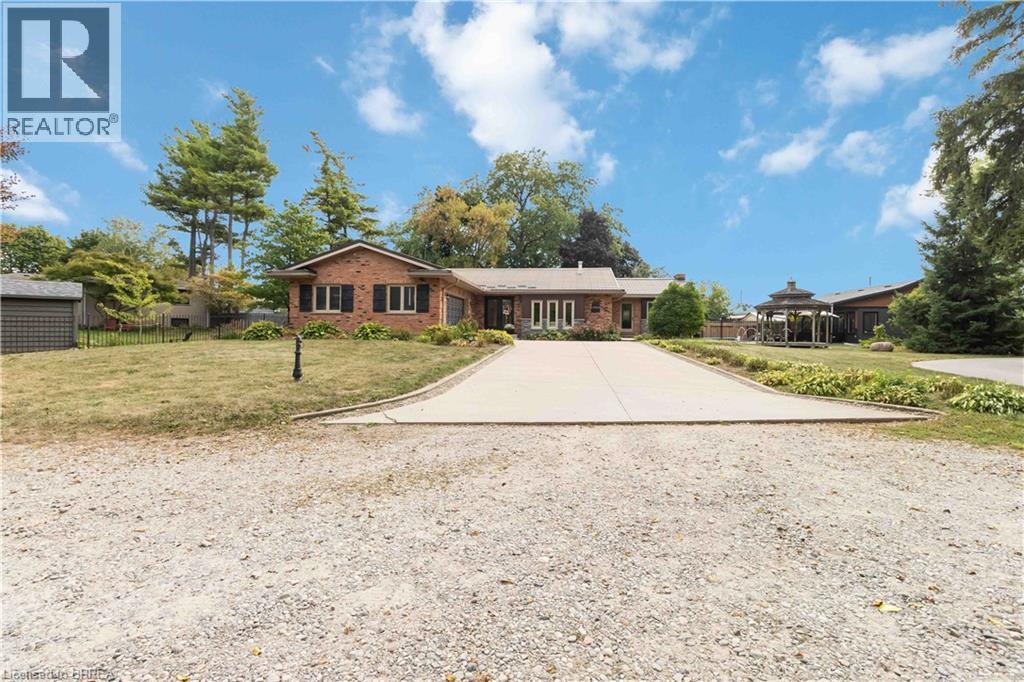 232 Paris Road E, Brantford, Ontario  N3R 1J4 - Photo 2 - 40763325