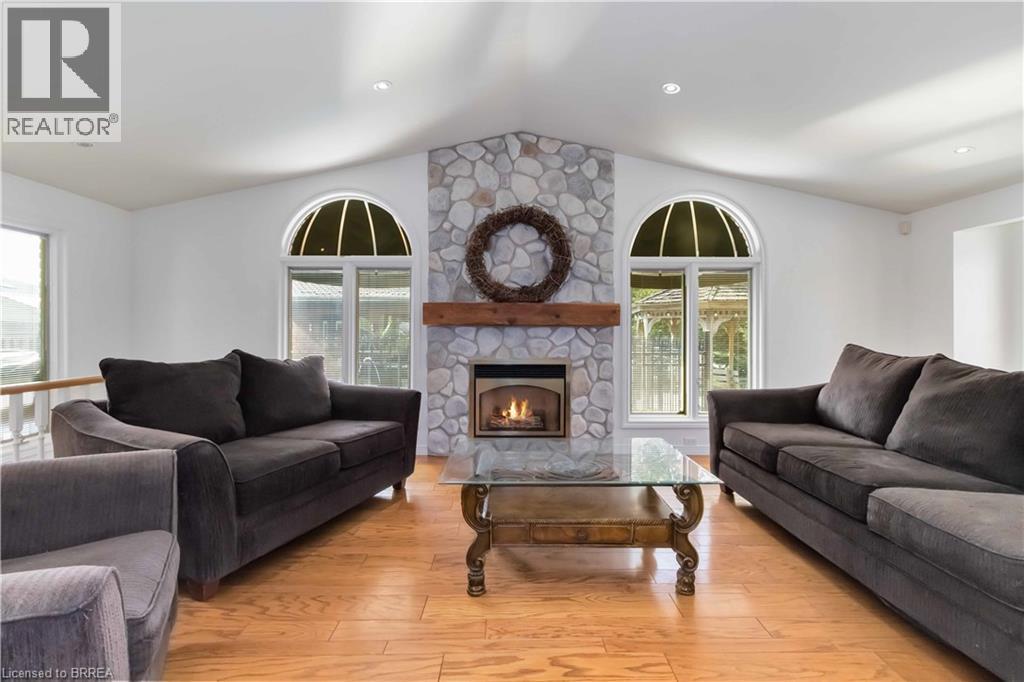 232 Paris Road E, Brantford, Ontario  N3R 1J4 - Photo 22 - 40763325