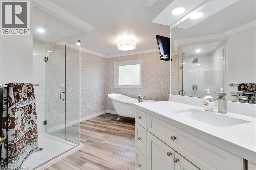 232 Paris Road E, Brantford, Ontario  N3R 1J4 - Photo 32 - 40763325