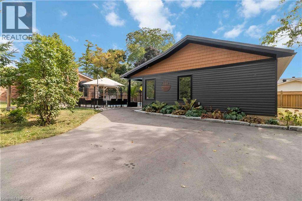 232 Paris Road E, Brantford, Ontario  N3R 1J4 - Photo 37 - 40763325