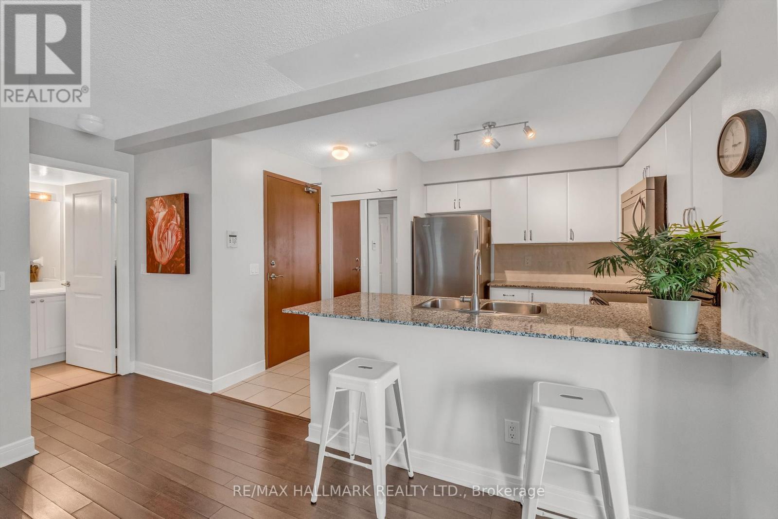 1216 - 35 Bales Avenue, Toronto, Ontario  M2N 7L7 - Photo 4 - C12418085