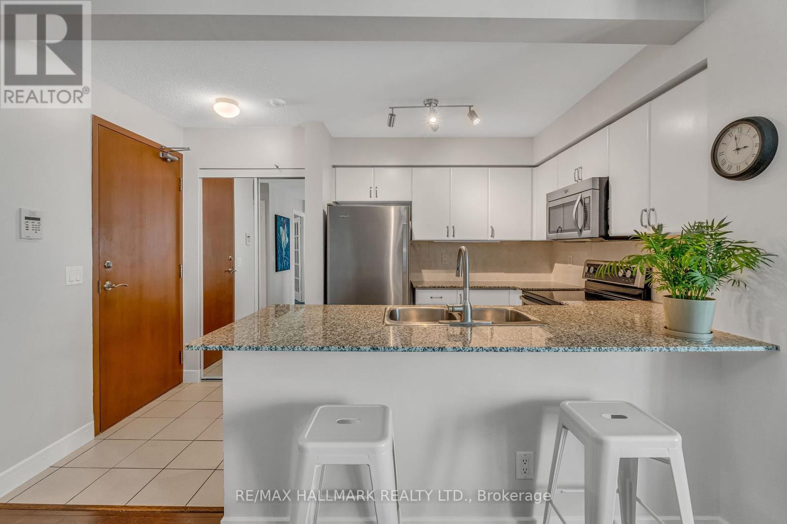 1216 - 35 Bales Avenue, Toronto, Ontario  M2N 7L7 - Photo 5 - C12418085