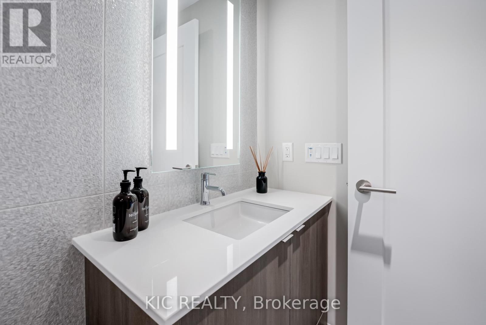 3923 - 585 Bloor Street E, Toronto (North St. James Town), Ontario  M4W 0B3 - Photo 15 - C12418101