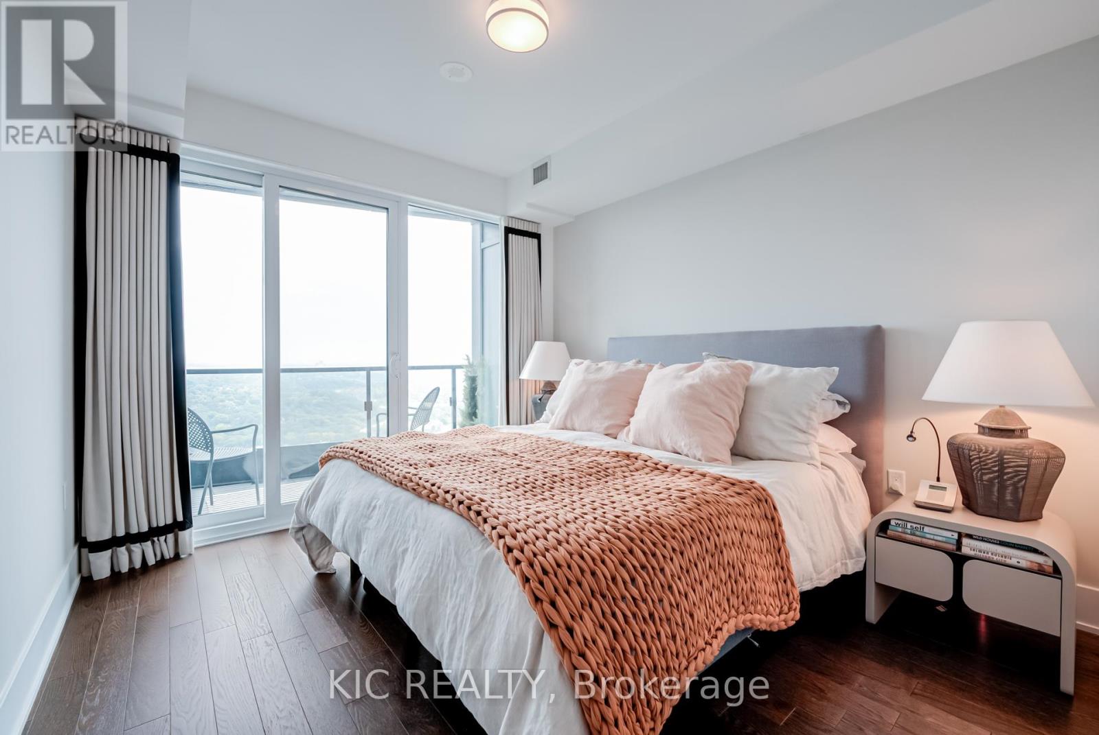 3923 - 585 Bloor Street E, Toronto (North St. James Town), Ontario  M4W 0B3 - Photo 17 - C12418101
