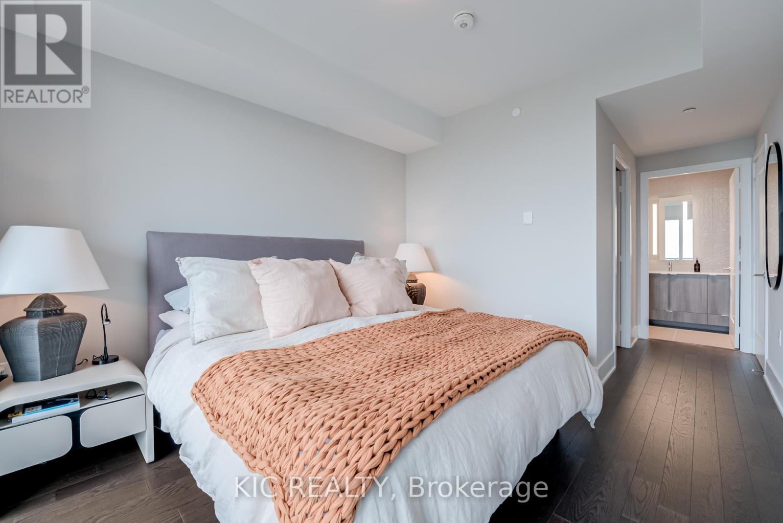 3923 - 585 Bloor Street E, Toronto (North St. James Town), Ontario  M4W 0B3 - Photo 18 - C12418101