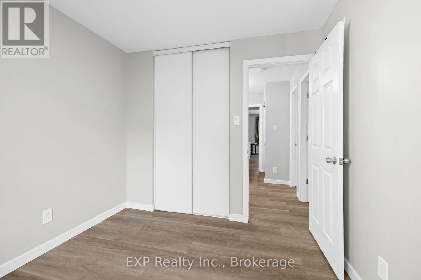 21 Durbin Court, Ottawa, Ontario  K2L 3T7 - Photo 25 - X12416664
