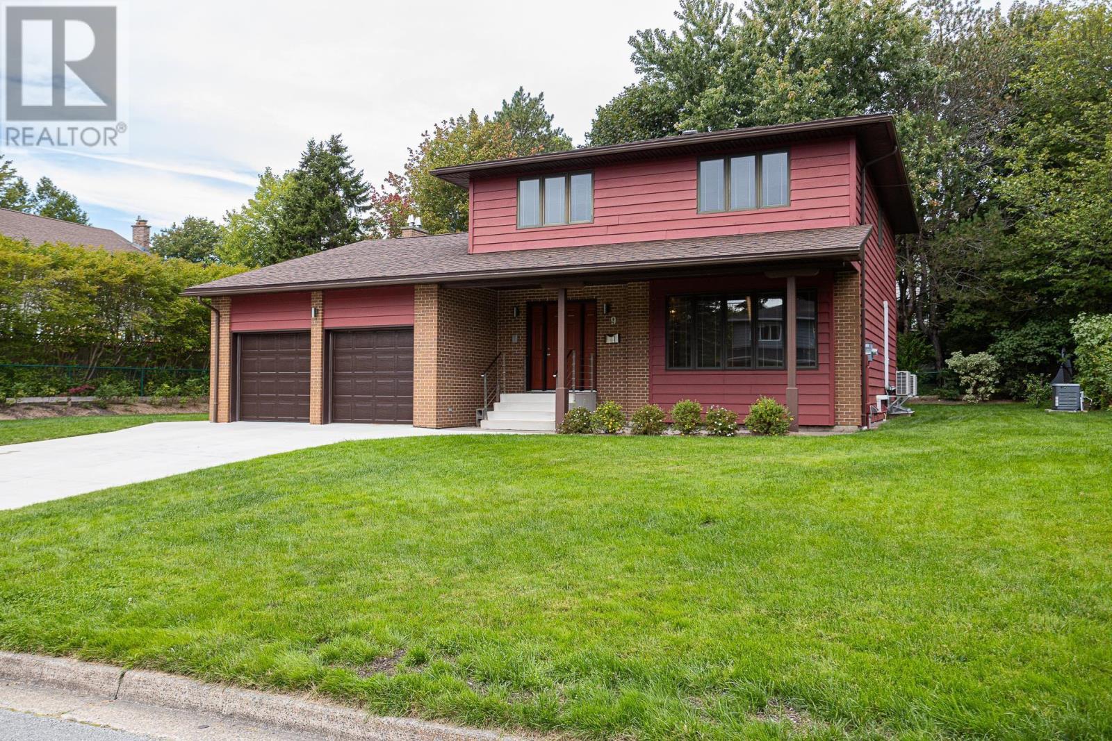 9 Nighthawk Lane, Bedford, Nova Scotia  B4A 3L2 - Photo 2 - 202523919