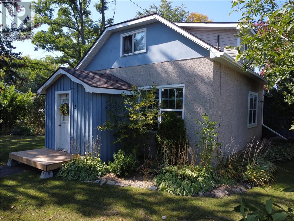 2 Wilson Street W., Little Current, Ontario  P0P 1K0 - Photo 7 - 2124718