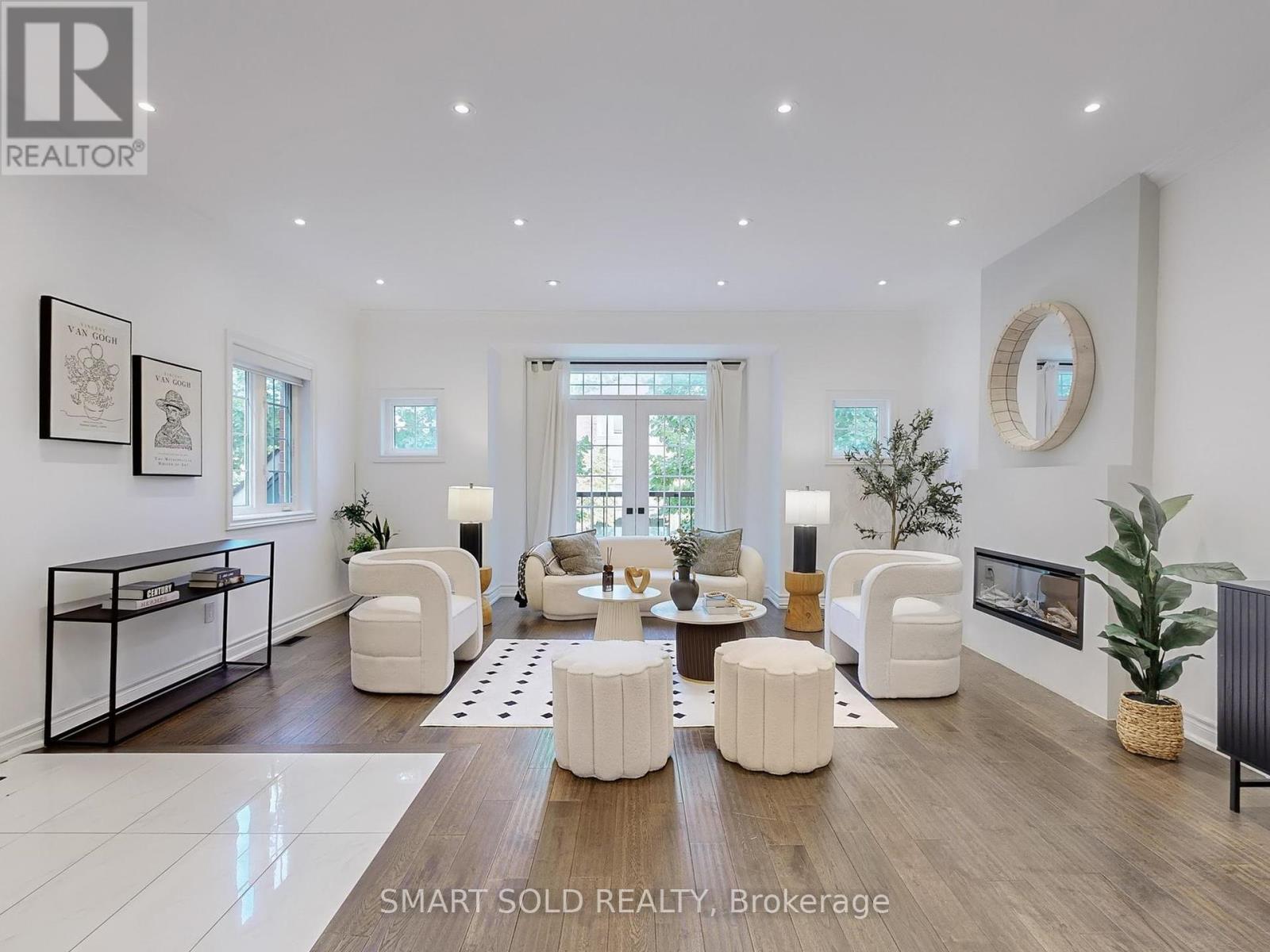 30 CRISPIN COURT, Markham, Ontario