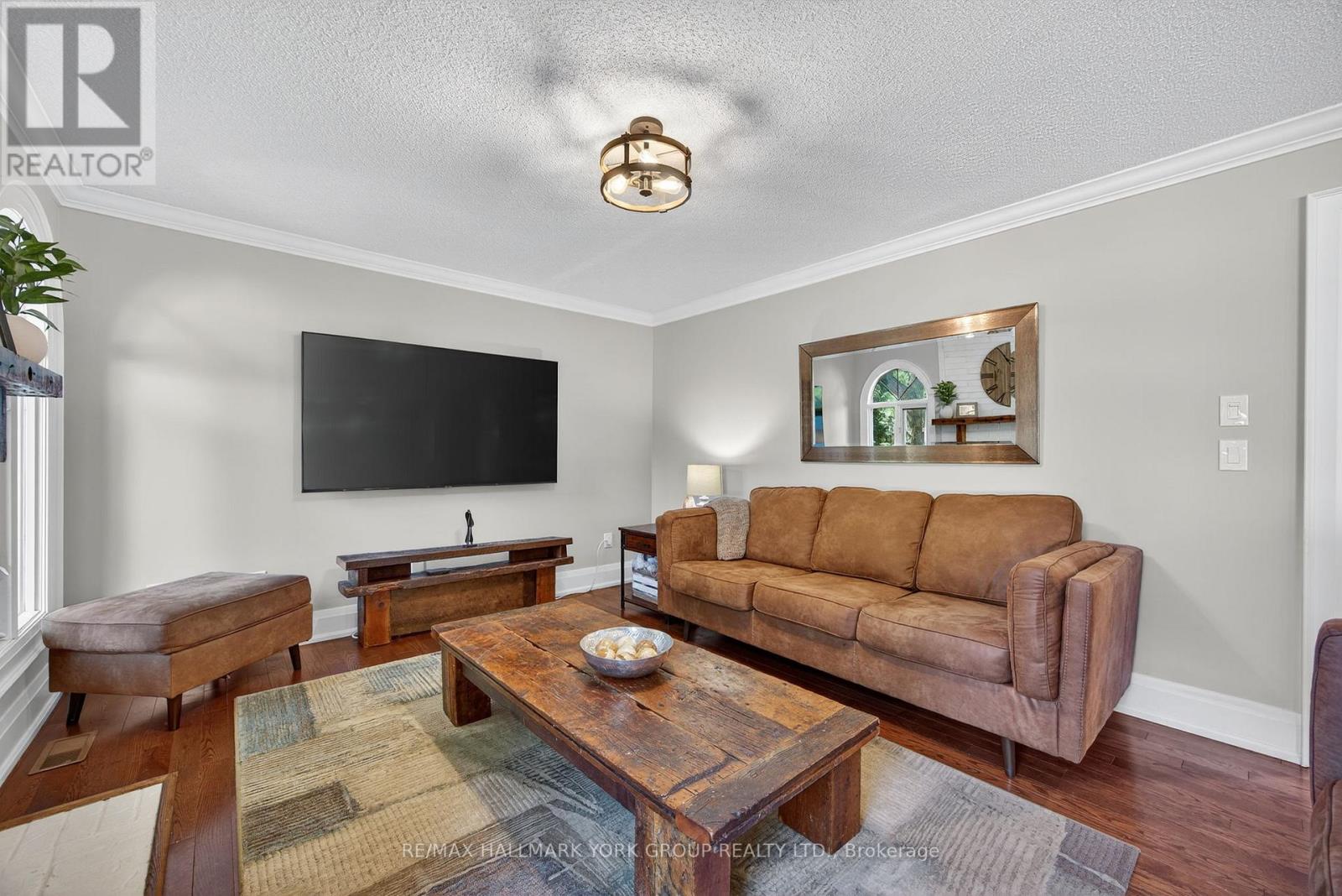 654 Lyman Boulevard, Newmarket, Ontario  L3X 1V9 - Photo 14 - N12418081