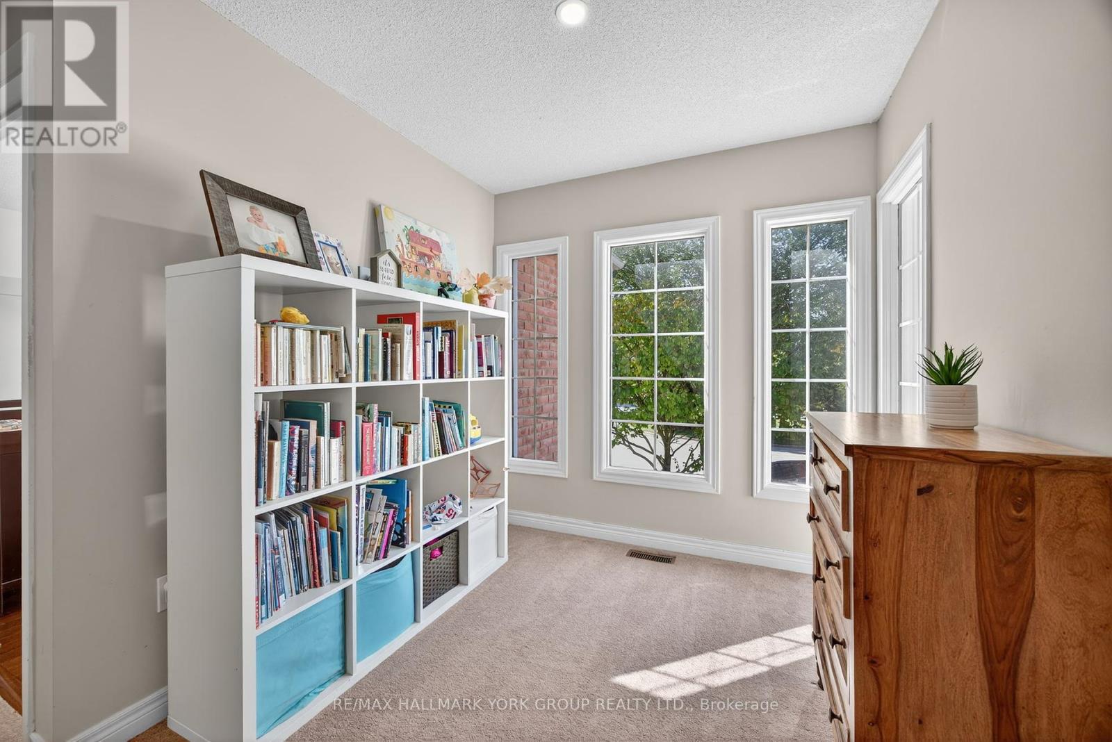 654 Lyman Boulevard, Newmarket, Ontario  L3X 1V9 - Photo 30 - N12418081
