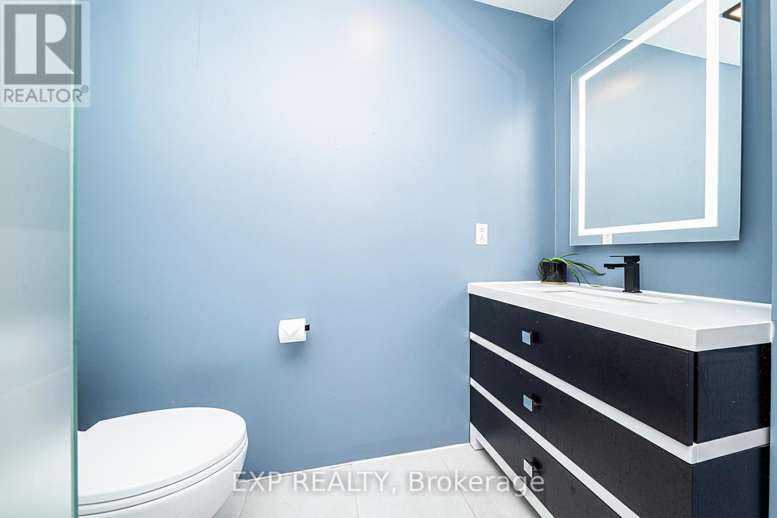 7 Valley Trail, East Gwillimbury, Ontario  L3Y 4V8 - Photo 29 - N12418094