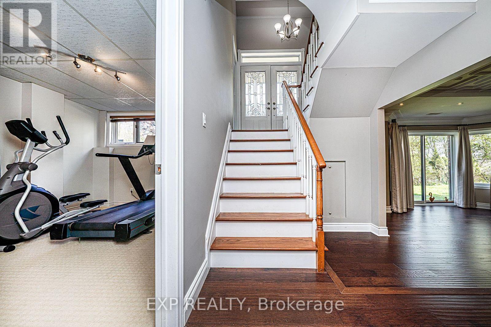 7 Valley Trail, East Gwillimbury, Ontario  L3Y 4V8 - Photo 30 - N12418094