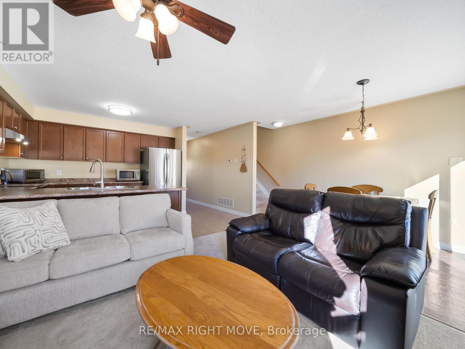 20 Michelle Drive, Orillia, Ontario L3V 0B4 - Photo 10 - S12418107