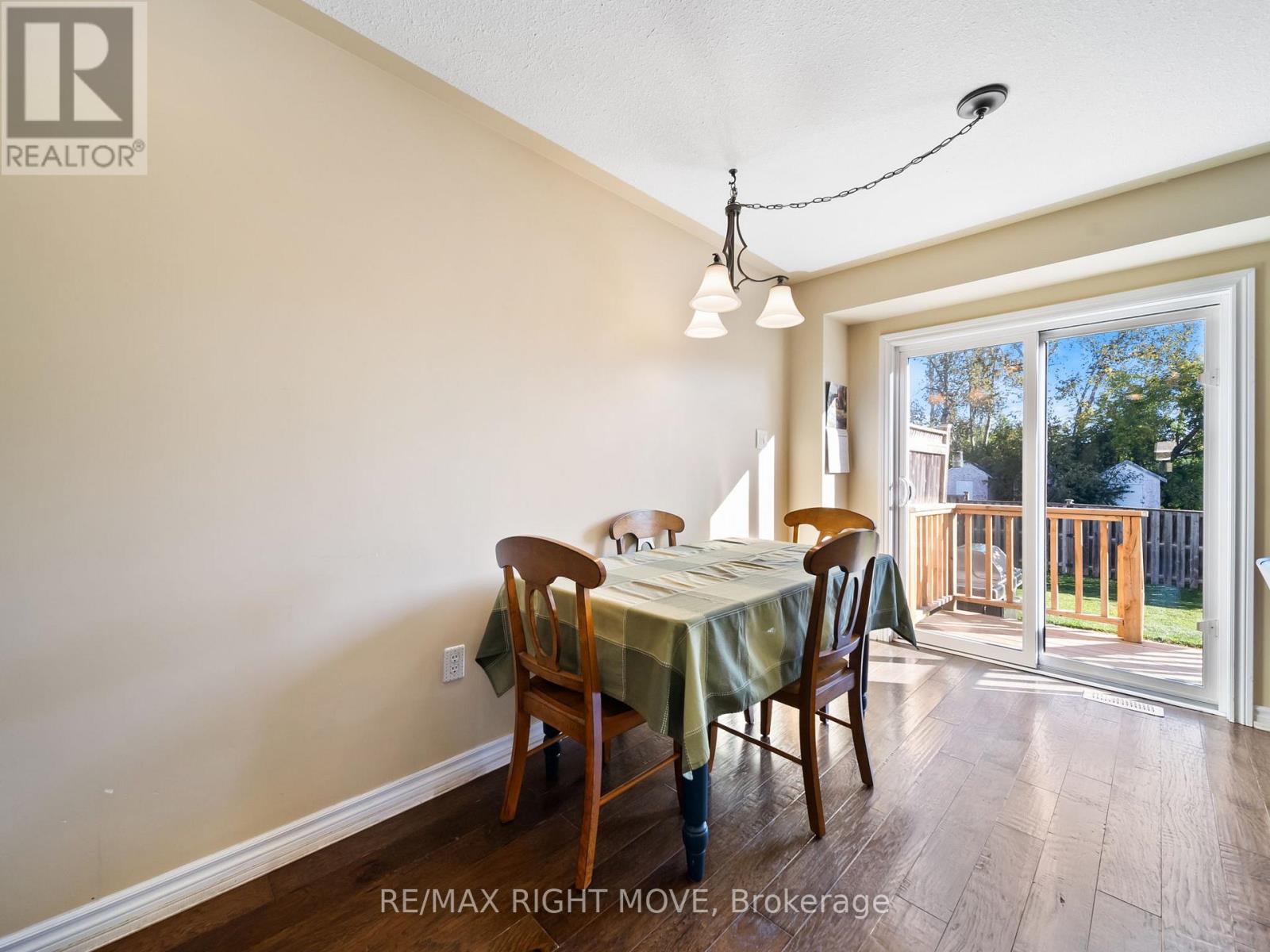 20 Michelle Drive, Orillia, Ontario L3V 0B4 - Photo 16 - S12418107