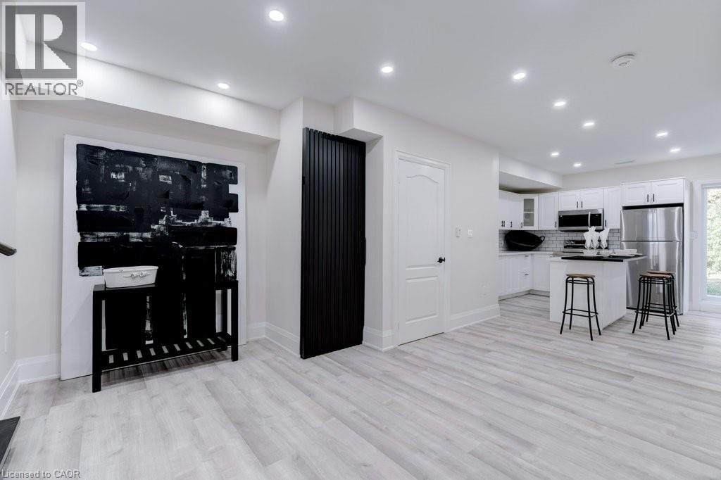 38 East 16th Street, Hamilton, Ontario  L9A 4H9 - Photo 24 - 40771785