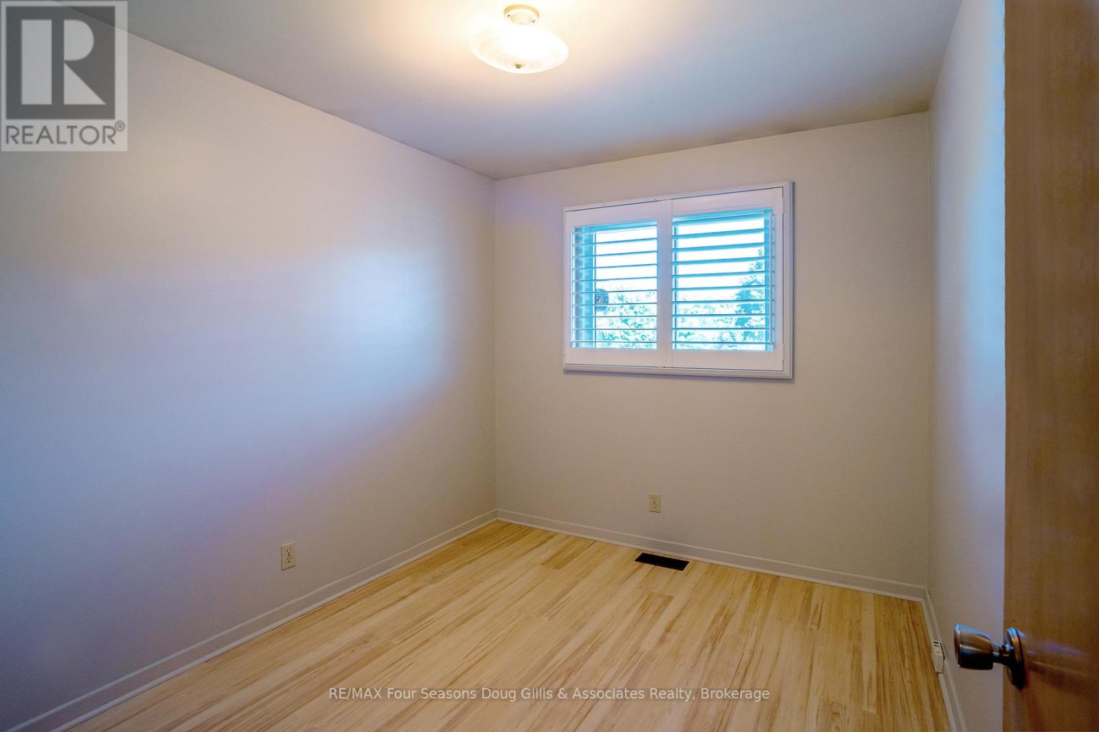 10 Lockhart Road, Collingwood, Ontario  L9Y 4B5 - Photo 23 - S12418116
