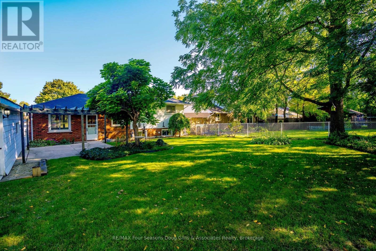 10 Lockhart Road, Collingwood, Ontario  L9Y 4B5 - Photo 25 - S12418116