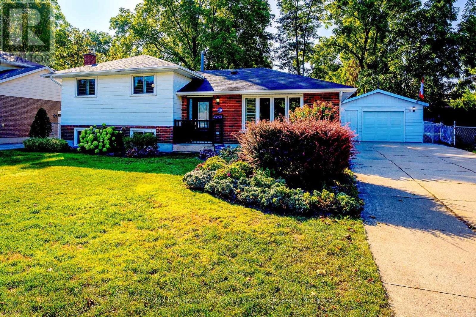 10 Lockhart Road, Collingwood, Ontario  L9Y 4B5 - Photo 38 - S12418116