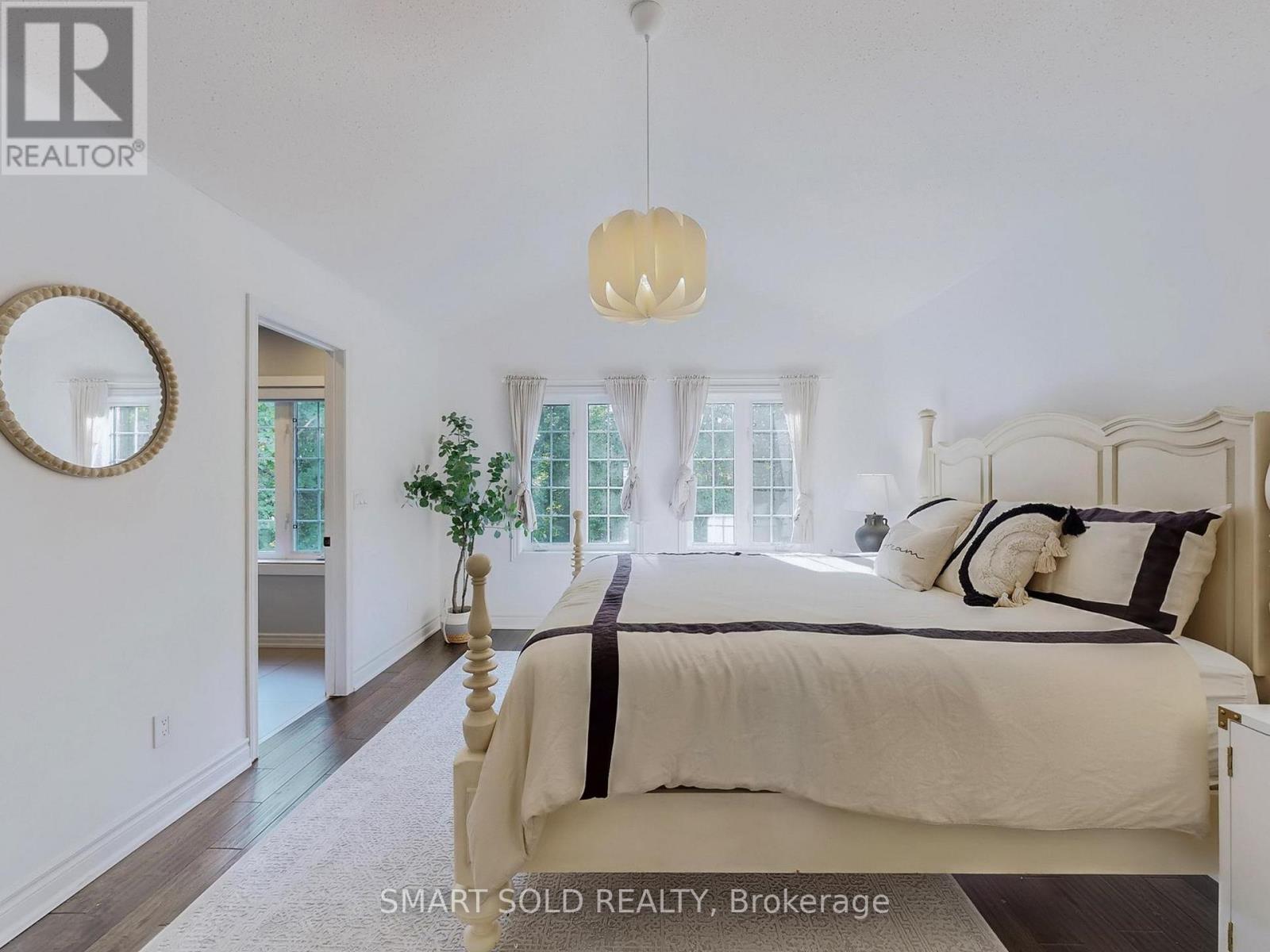 30 Crispin Court, Markham (Buttonville), Ontario  L3R 4G6 - Photo 13 - N12417912