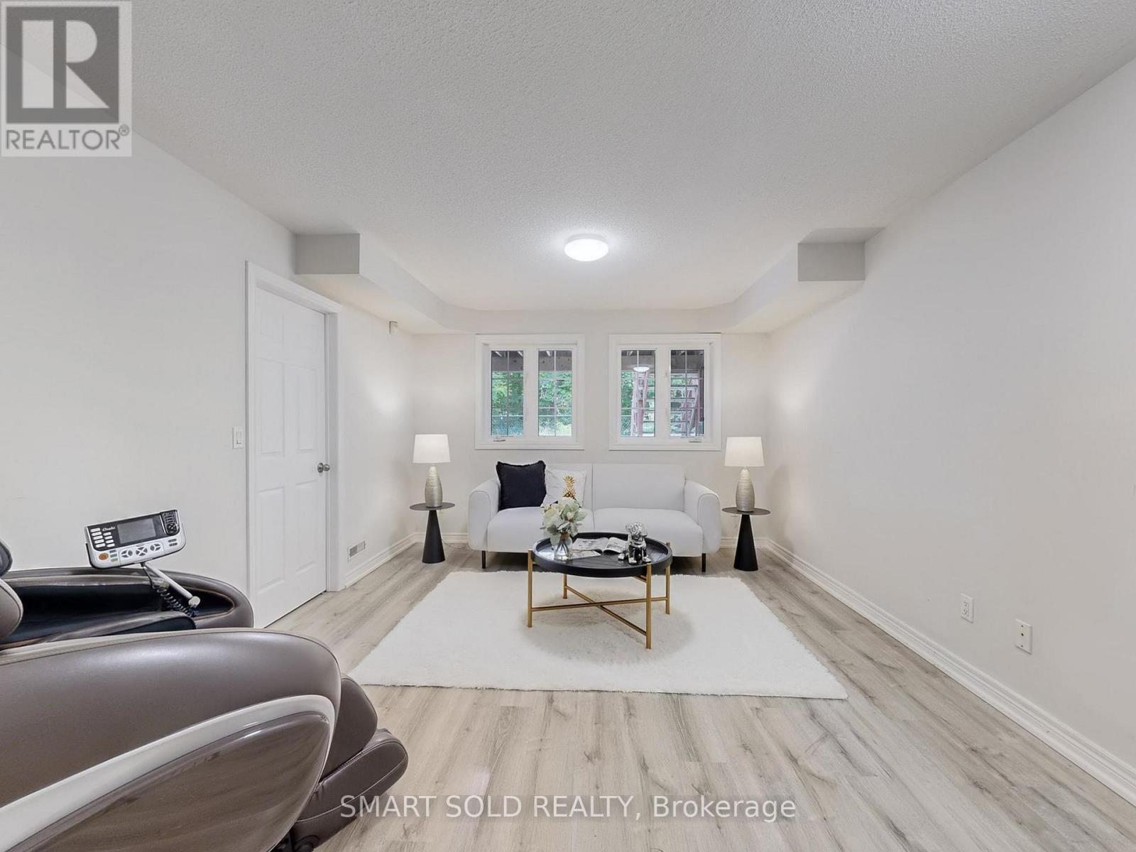 30 Crispin Court, Markham (Buttonville), Ontario  L3R 4G6 - Photo 19 - N12417912