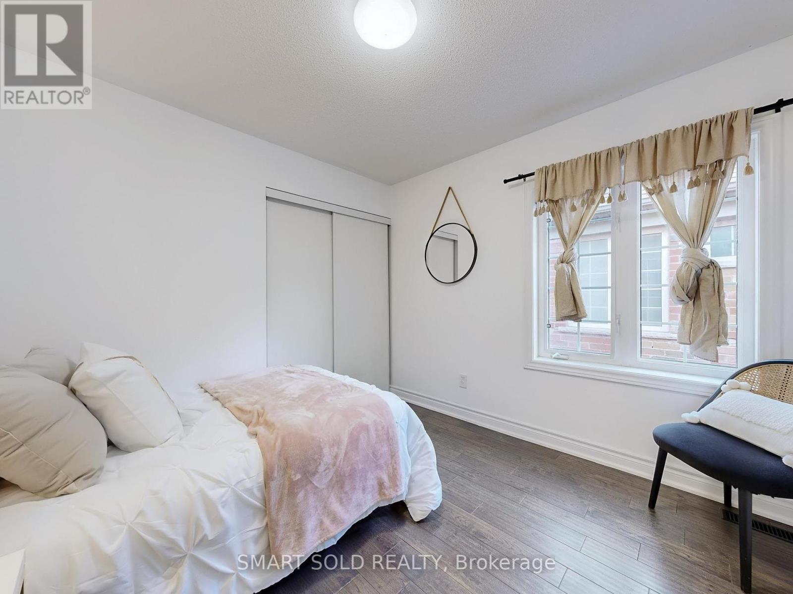 30 Crispin Court, Markham (Buttonville), Ontario  L3R 4G6 - Photo 17 - N12417912