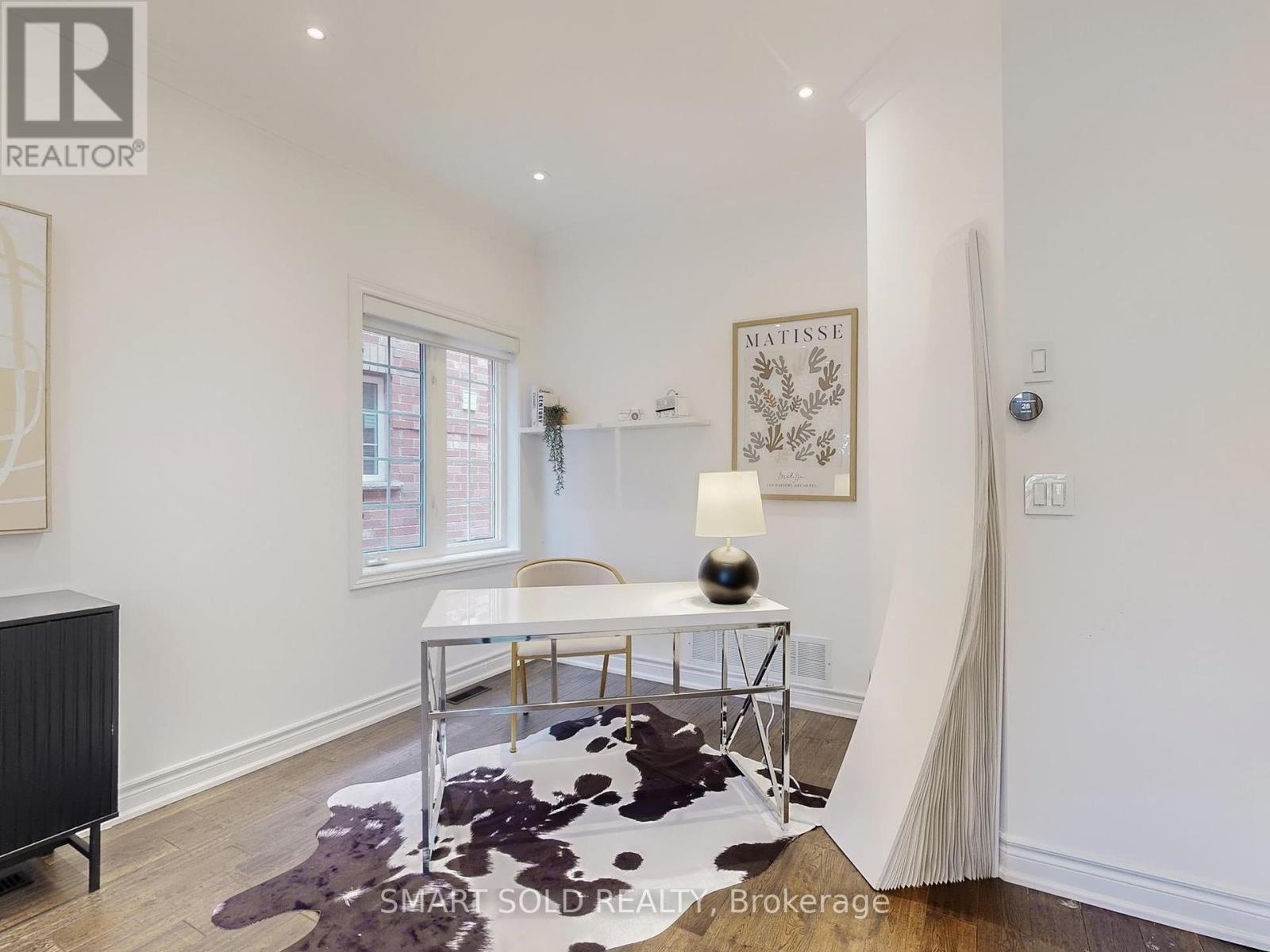 30 Crispin Court, Markham (Buttonville), Ontario  L3R 4G6 - Photo 4 - N12417912
