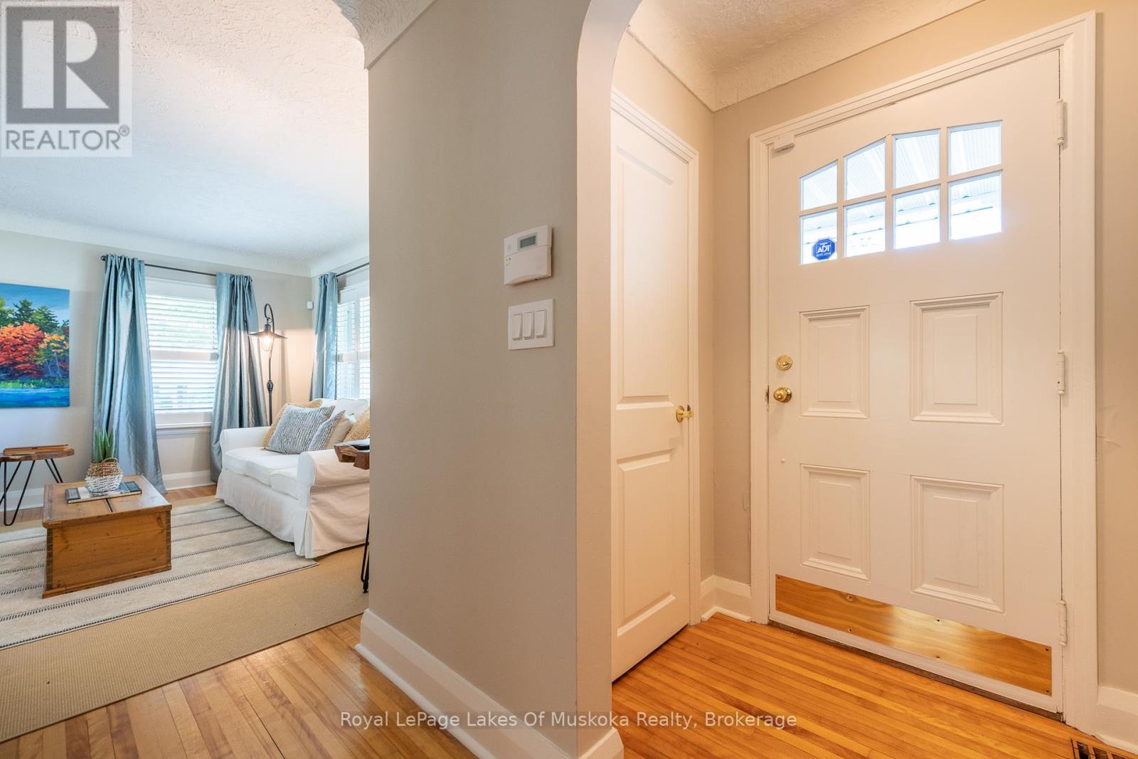 9 Mountview Avenue, Huntsville, Ontario  P1H 1G8 - Photo 16 - X12418149