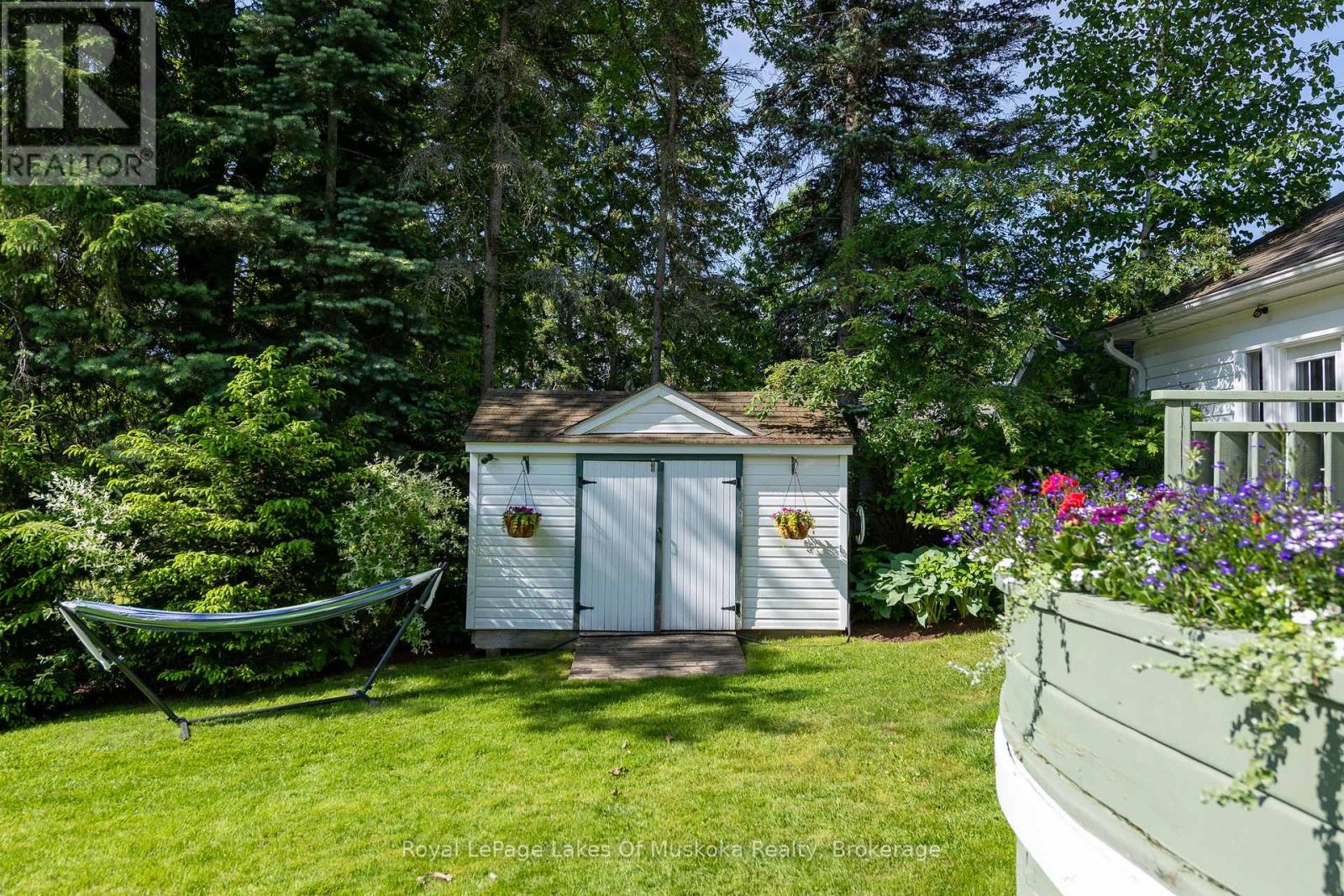 9 Mountview Avenue, Huntsville, Ontario  P1H 1G8 - Photo 38 - X12418149