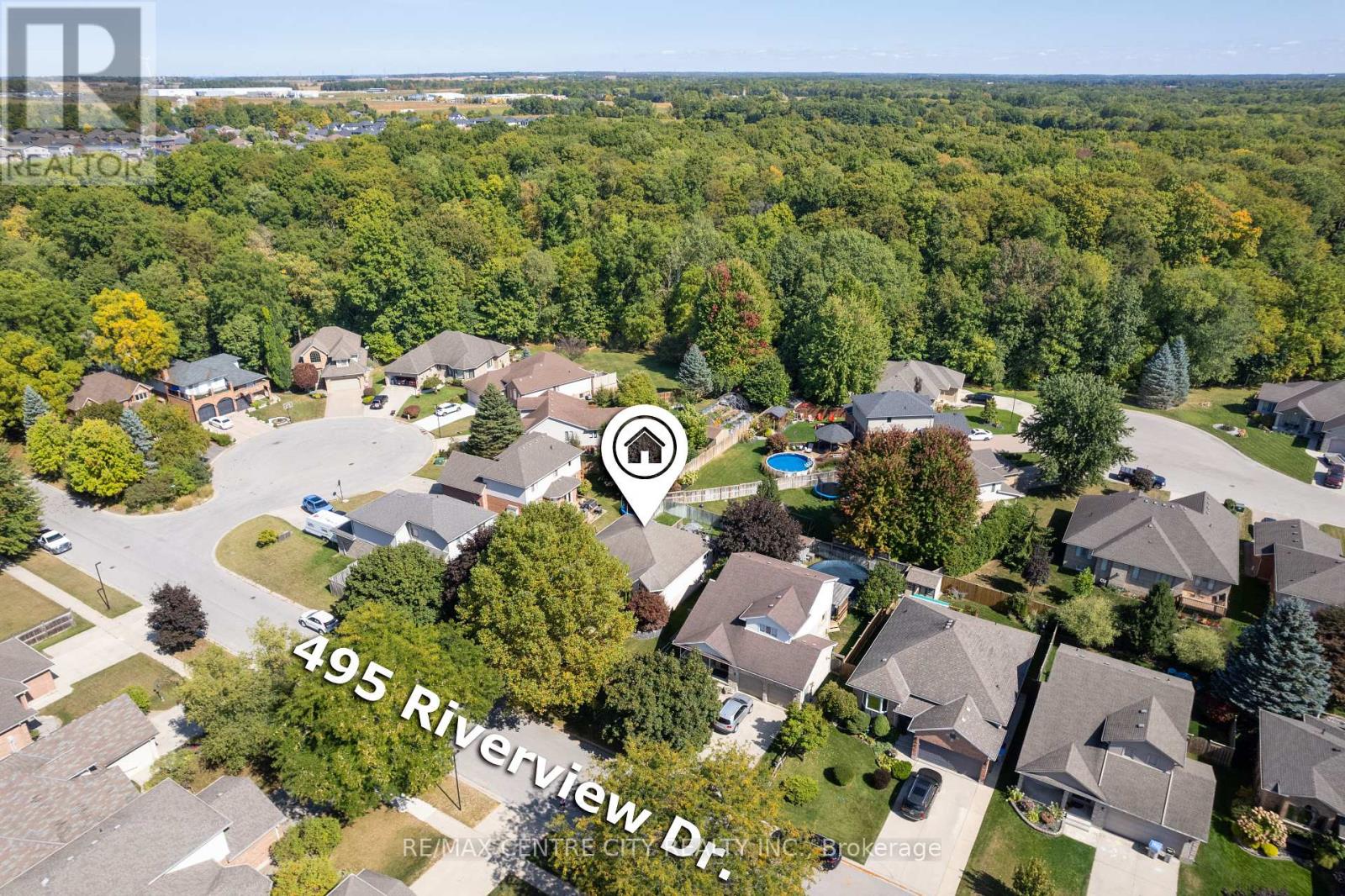 495 Riverview Drive, Strathroy-Caradoc, Ontario  N7G 4B3 - Photo 2 - X12418141