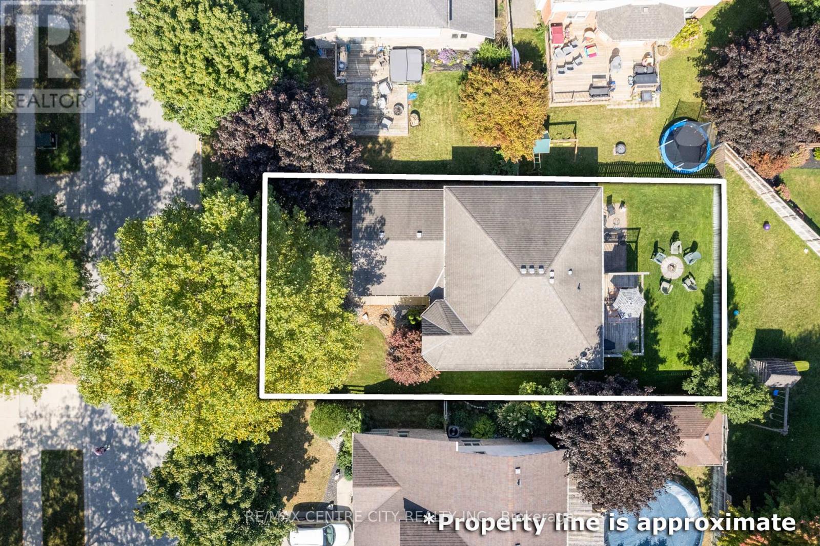 495 Riverview Drive, Strathroy-Caradoc, Ontario  N7G 4B3 - Photo 4 - X12418141