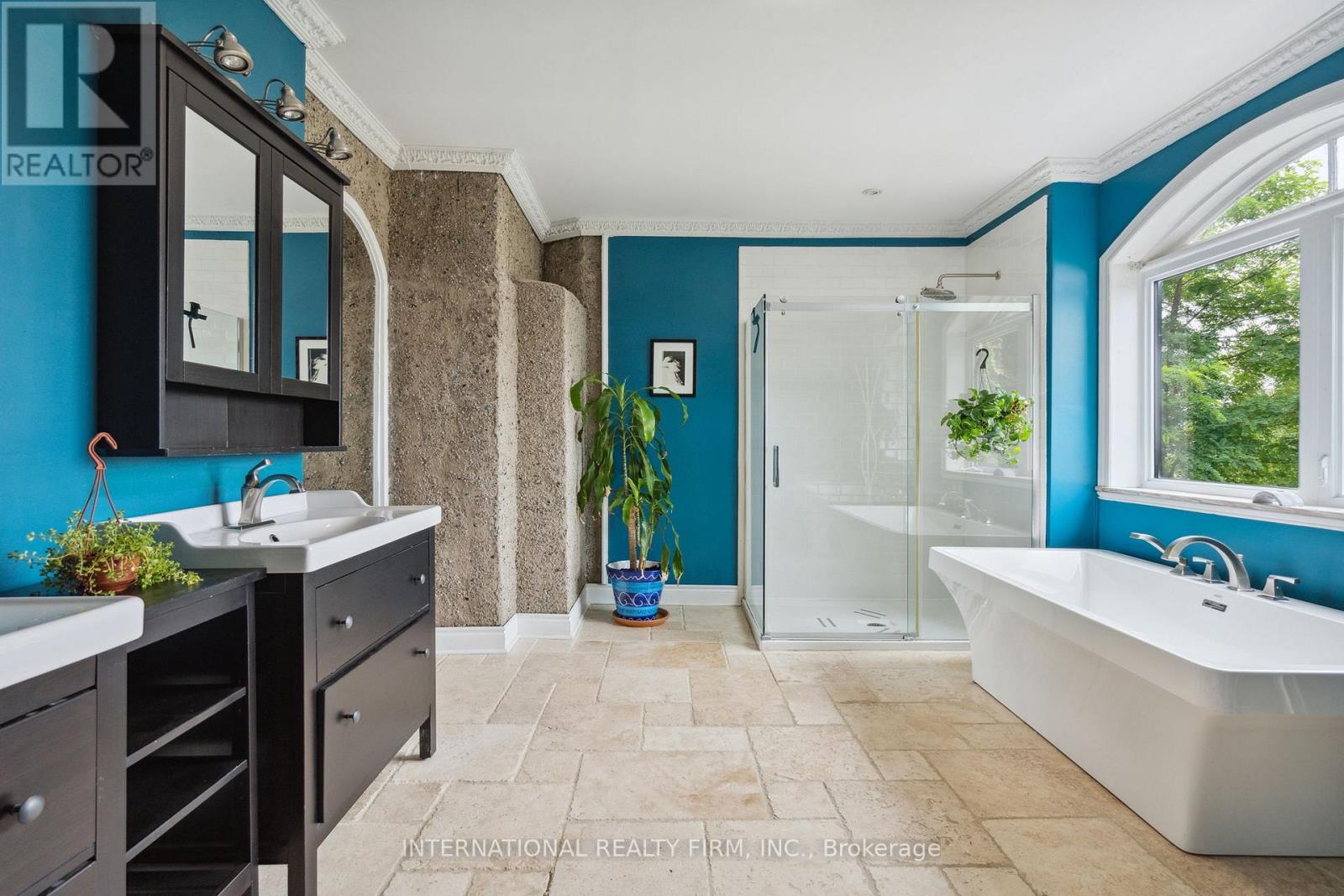 255 Delacourt Road, London North, Ontario  N6G 0H3 - Photo 27 - X12418065