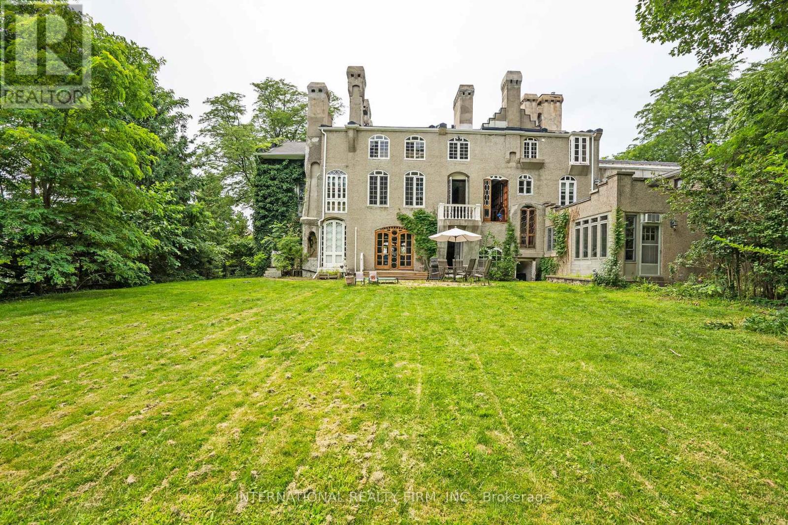 255 Delacourt Road, London North, Ontario  N6G 0H3 - Photo 4 - X12418065
