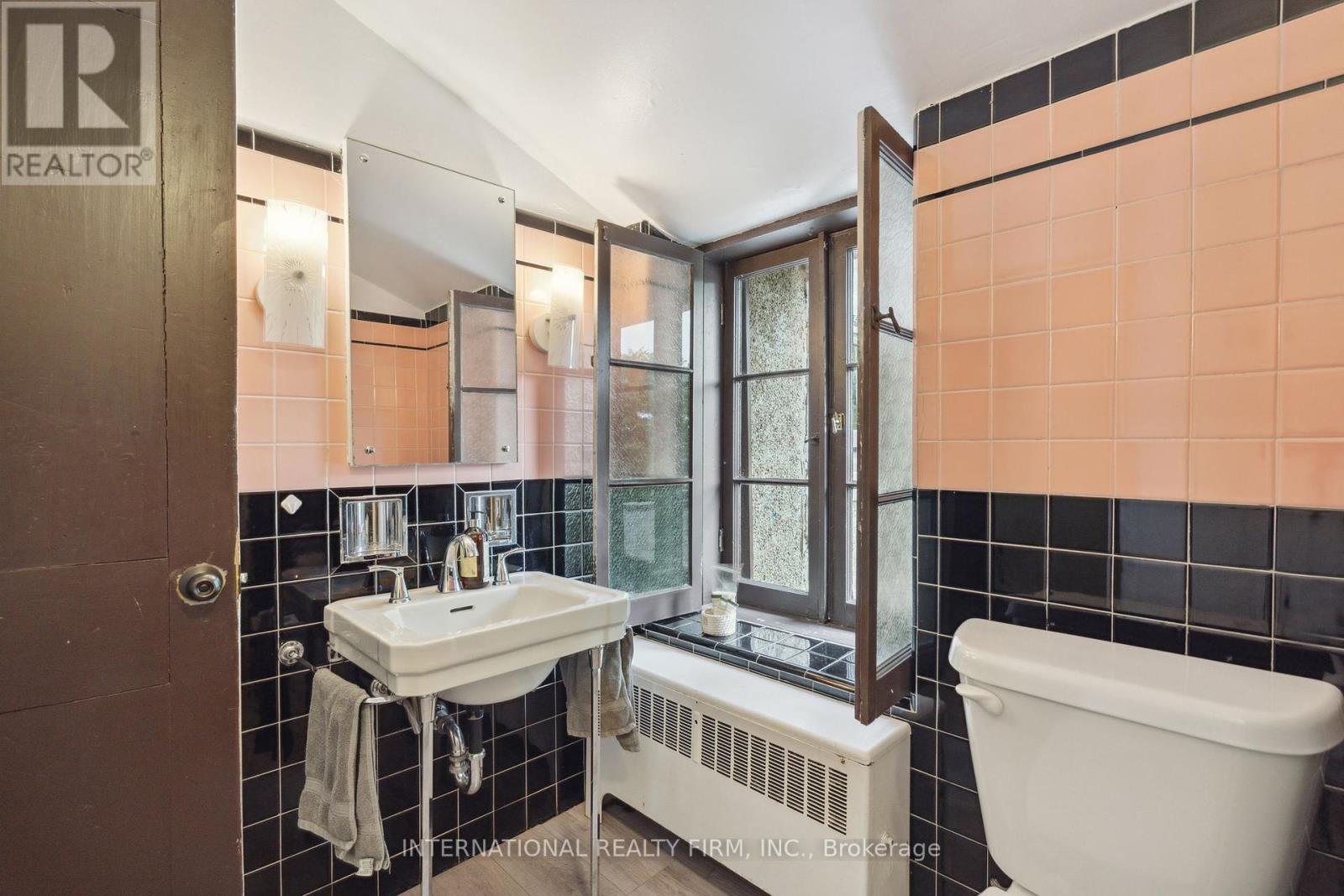255 Delacourt Road, London North, Ontario  N6G 0H3 - Photo 47 - X12418065