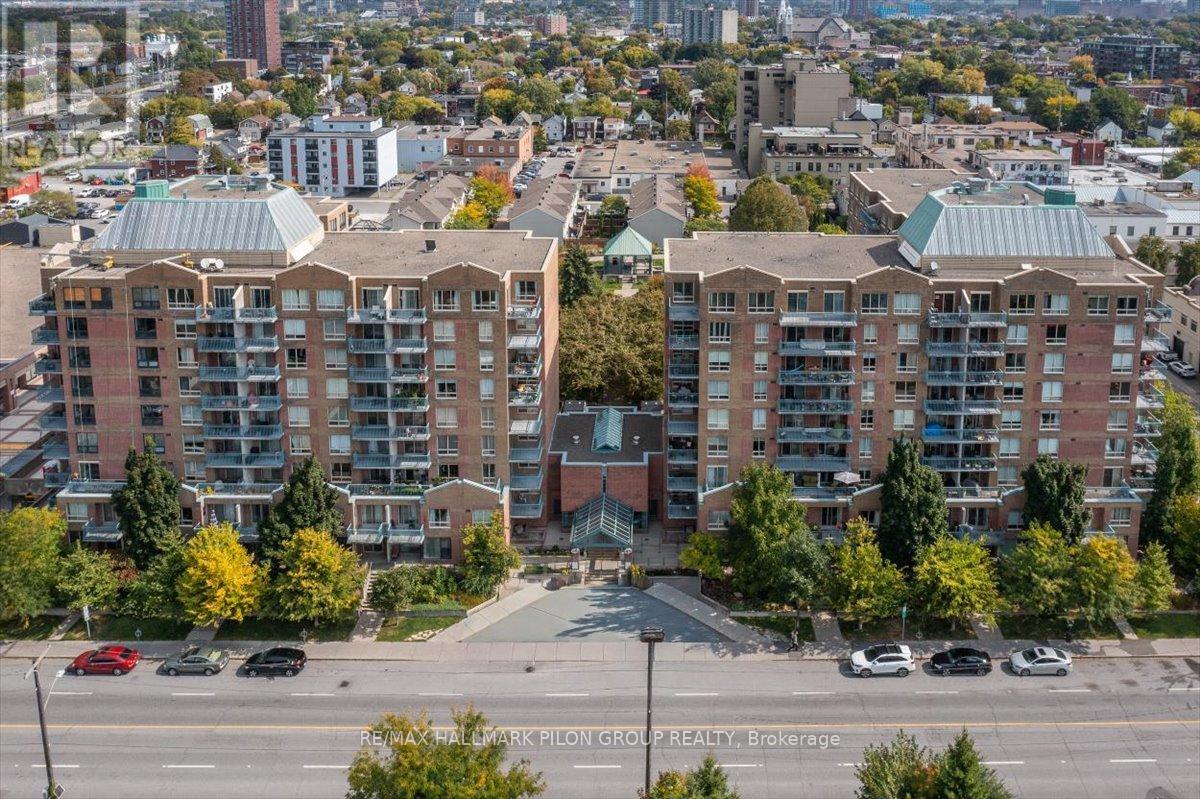 205 - 35 Holland Avenue, Ottawa, Ontario  K1Y 4S2 - Photo 1 - X12418159