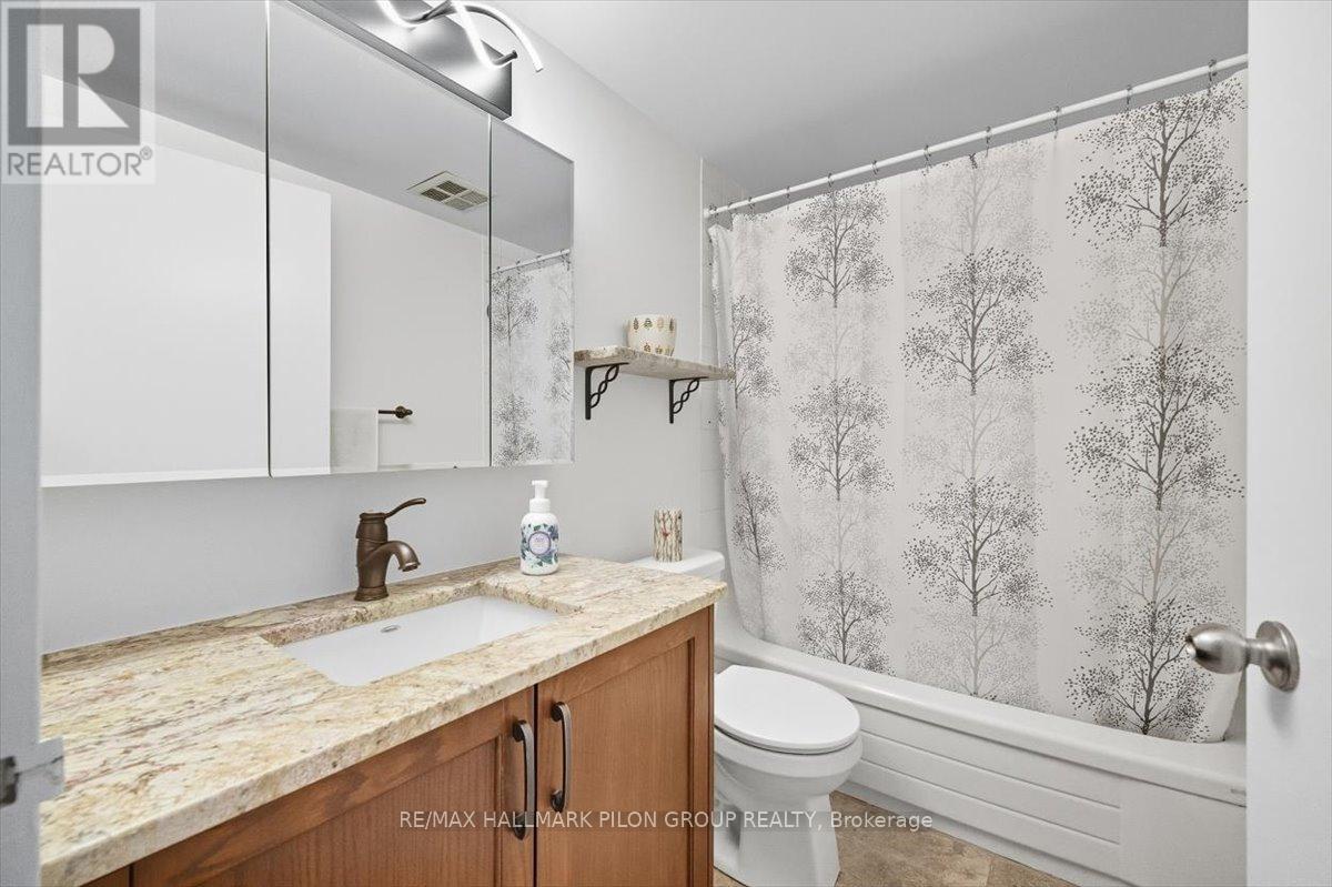 205 - 35 Holland Avenue, Ottawa, Ontario  K1Y 4S2 - Photo 12 - X12418159