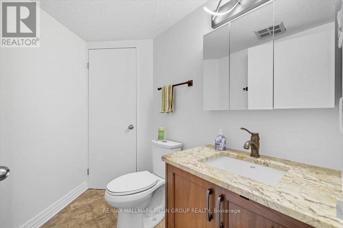 205 - 35 Holland Avenue, Ottawa, Ontario  K1Y 4S2 - Photo 14 - X12418159