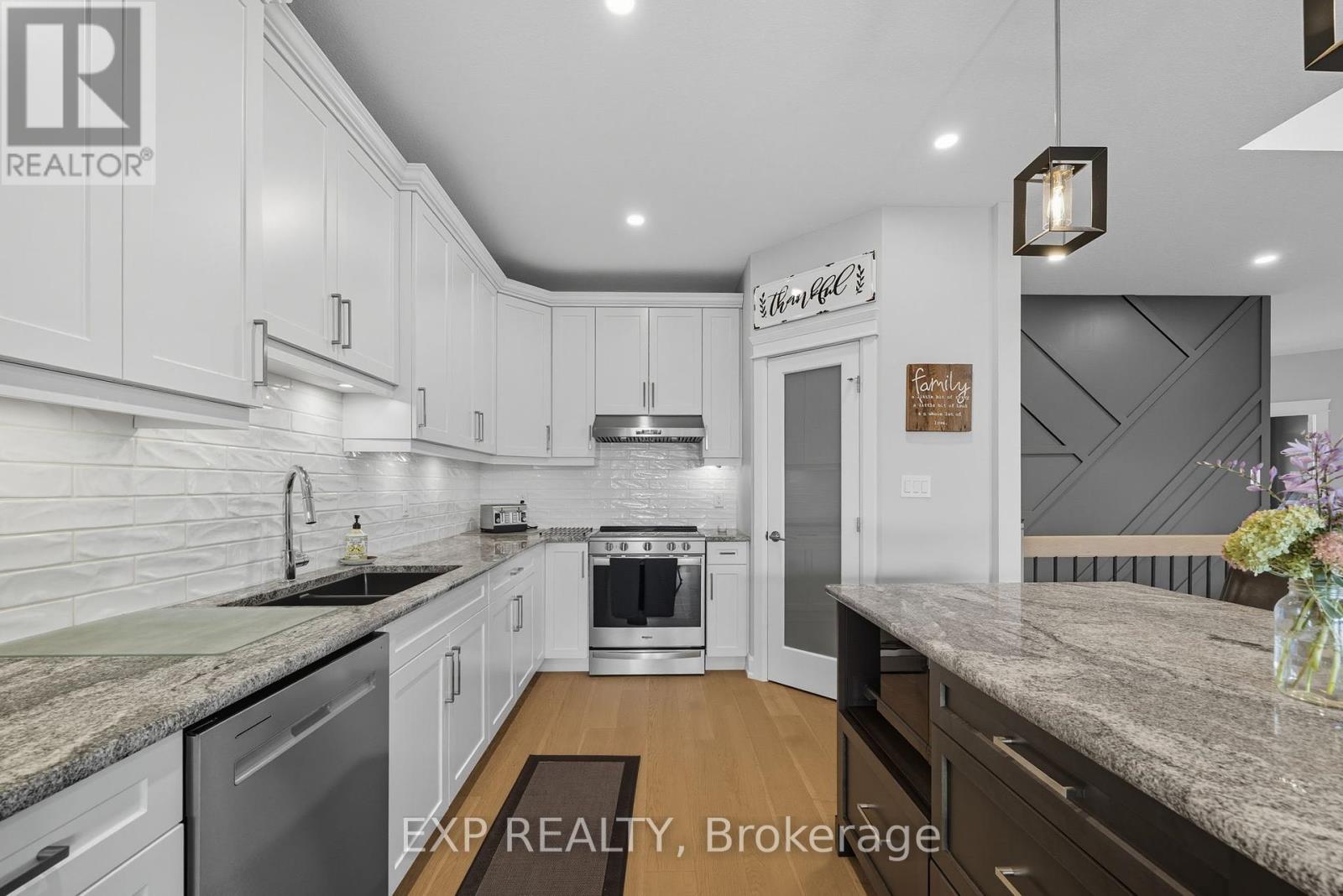 19 Statham Street, Strathroy-Caradoc, Ontario  N7G 0G2 - Photo 16 - X12416841
