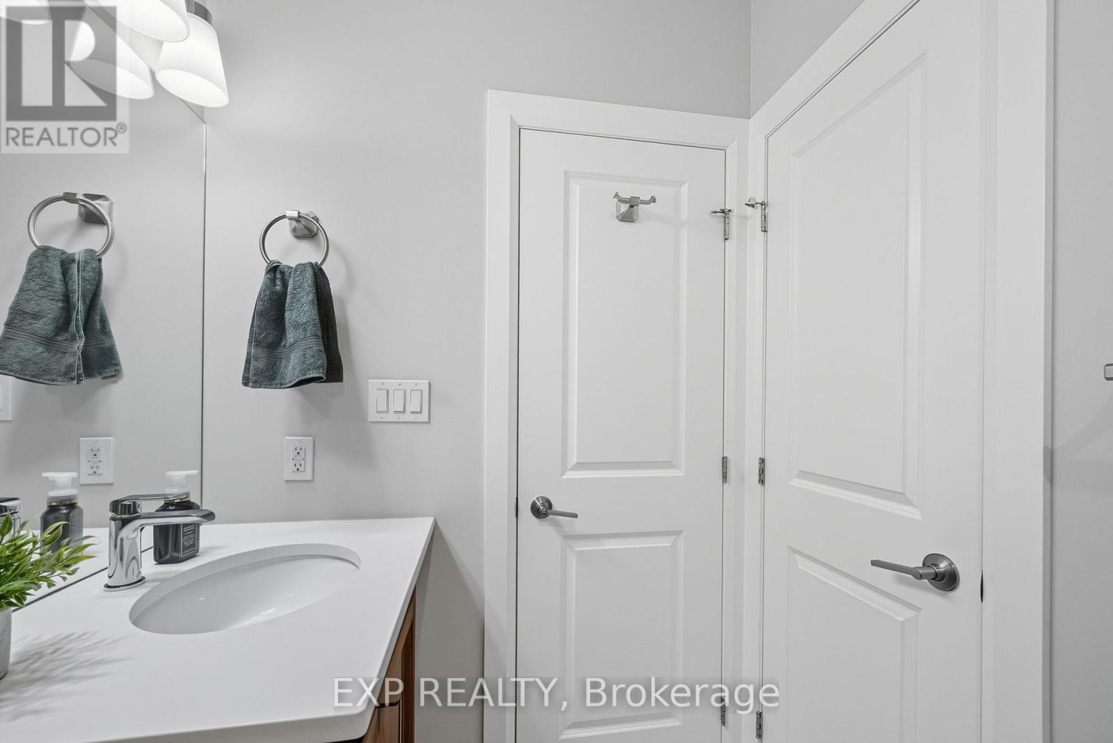 19 Statham Street, Strathroy-Caradoc, Ontario  N7G 0G2 - Photo 23 - X12416841
