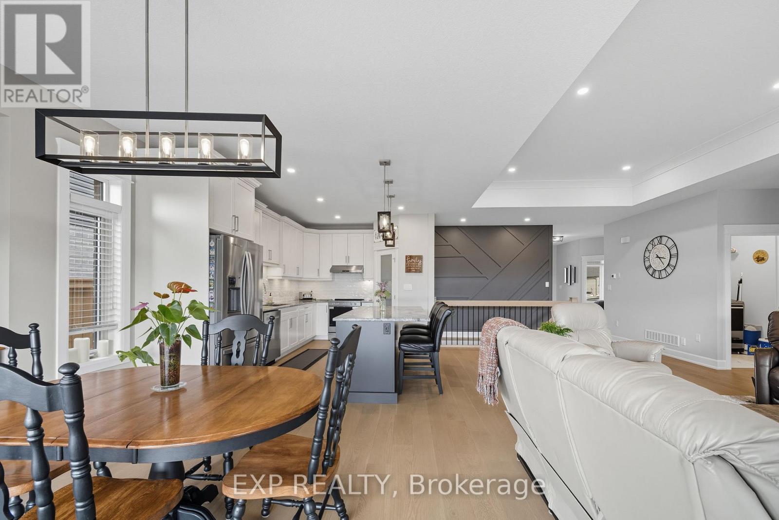 19 Statham Street, Strathroy-Caradoc, Ontario  N7G 0G2 - Photo 21 - X12416841