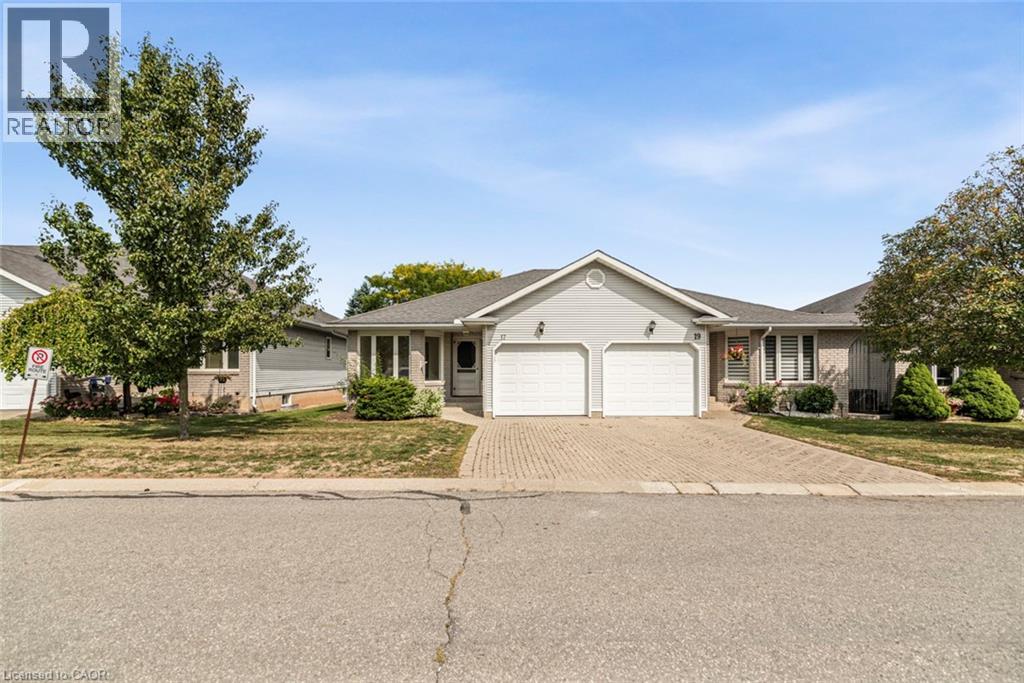 17 GARDEN Drive Unit# 21, Smithville, Ontario