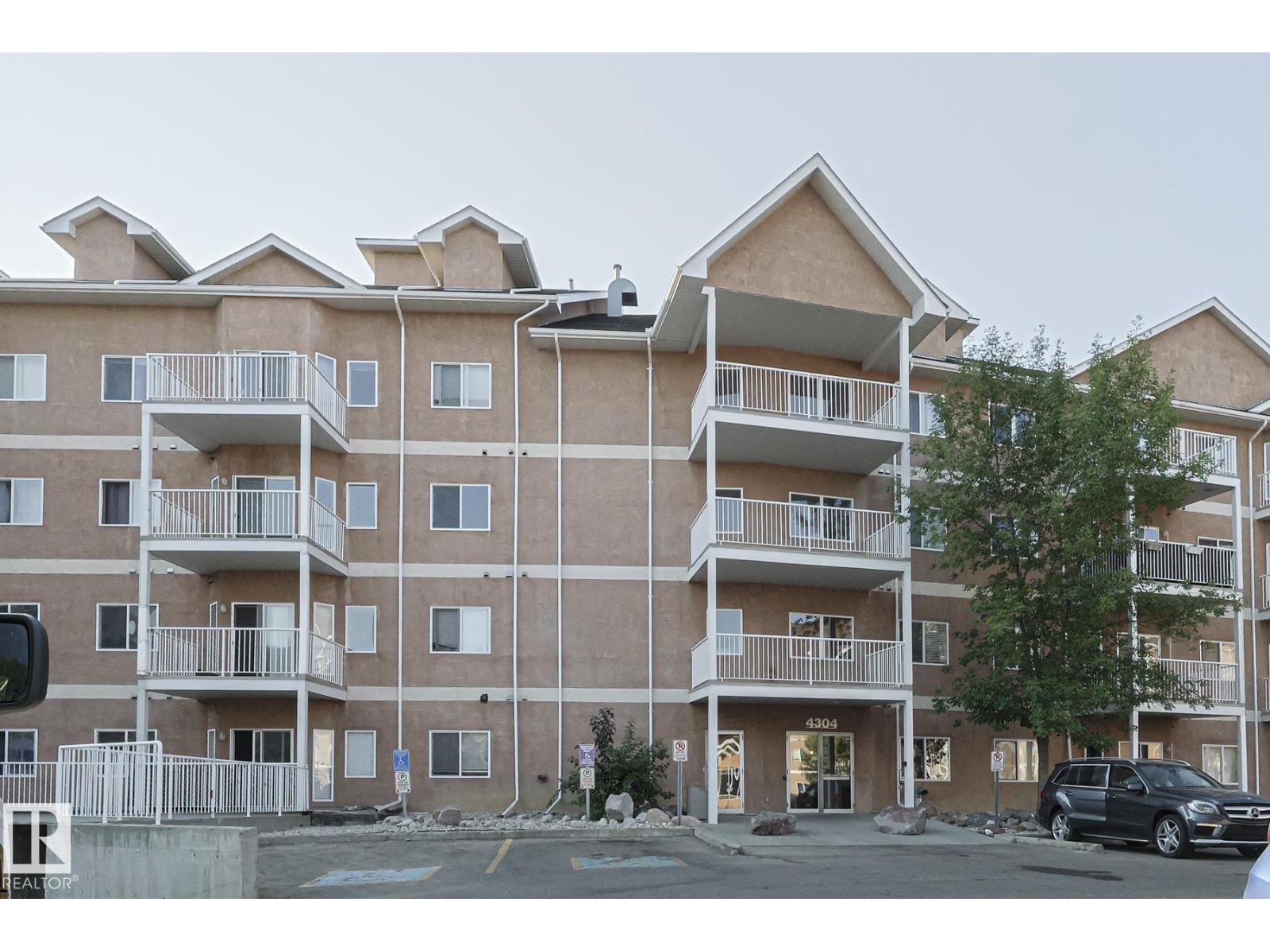 #101 4304 139 AV NW NW, Edmonton, Alberta