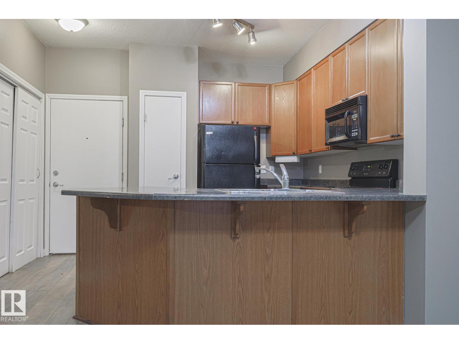 #101 4304 139 Av Nw Nw, Edmonton, Alberta  T5Y 0H6 - Photo 11 - E4458875