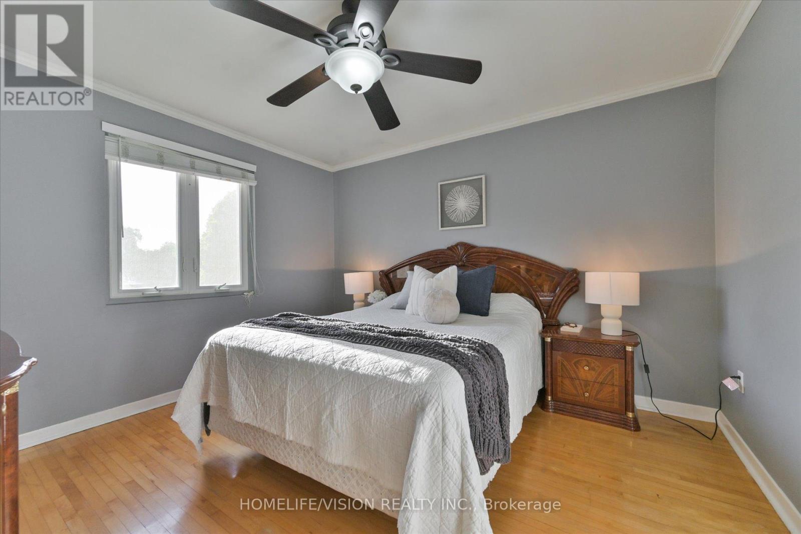 255 Cedar Avenue, Richmond Hill, Ontario  L4C 2B3 - Photo 11 - N12418076