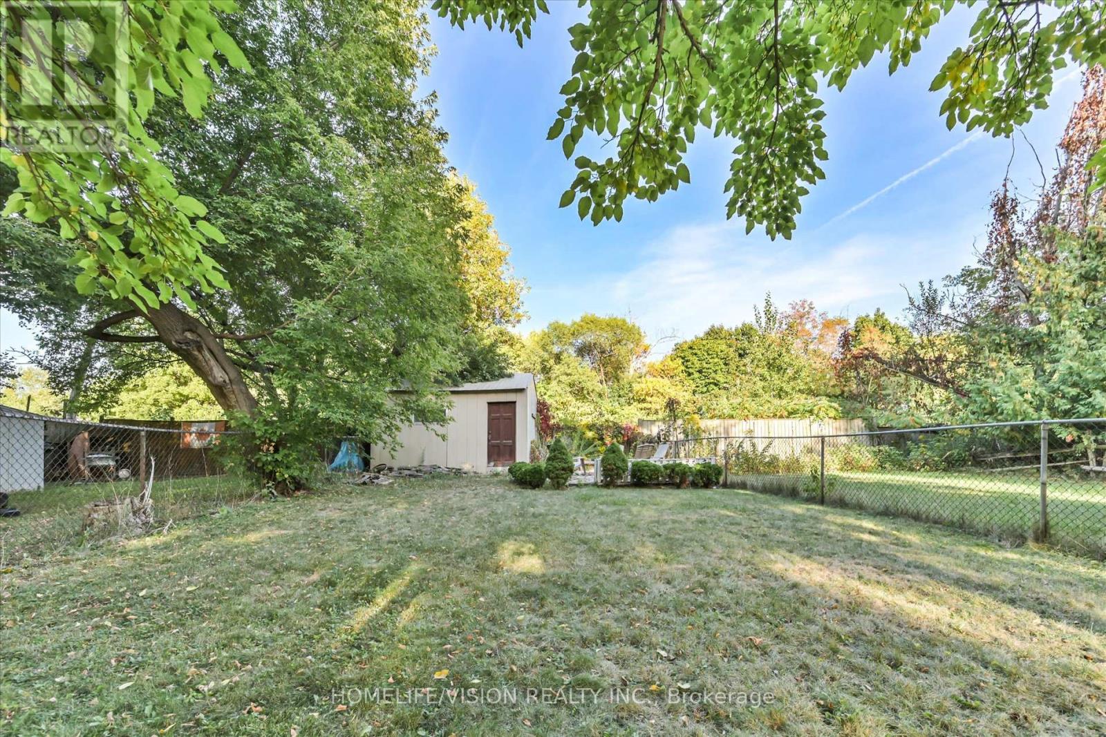 255 Cedar Avenue, Richmond Hill, Ontario  L4C 2B3 - Photo 25 - N12418076