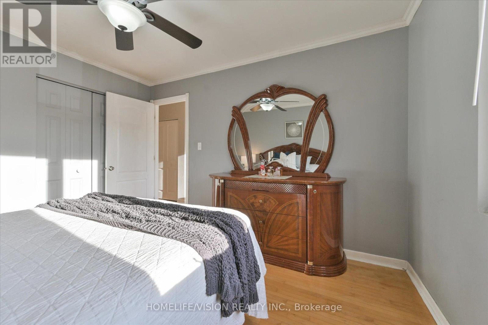255 Cedar Avenue, Richmond Hill, Ontario  L4C 2B3 - Photo 12 - N12418076