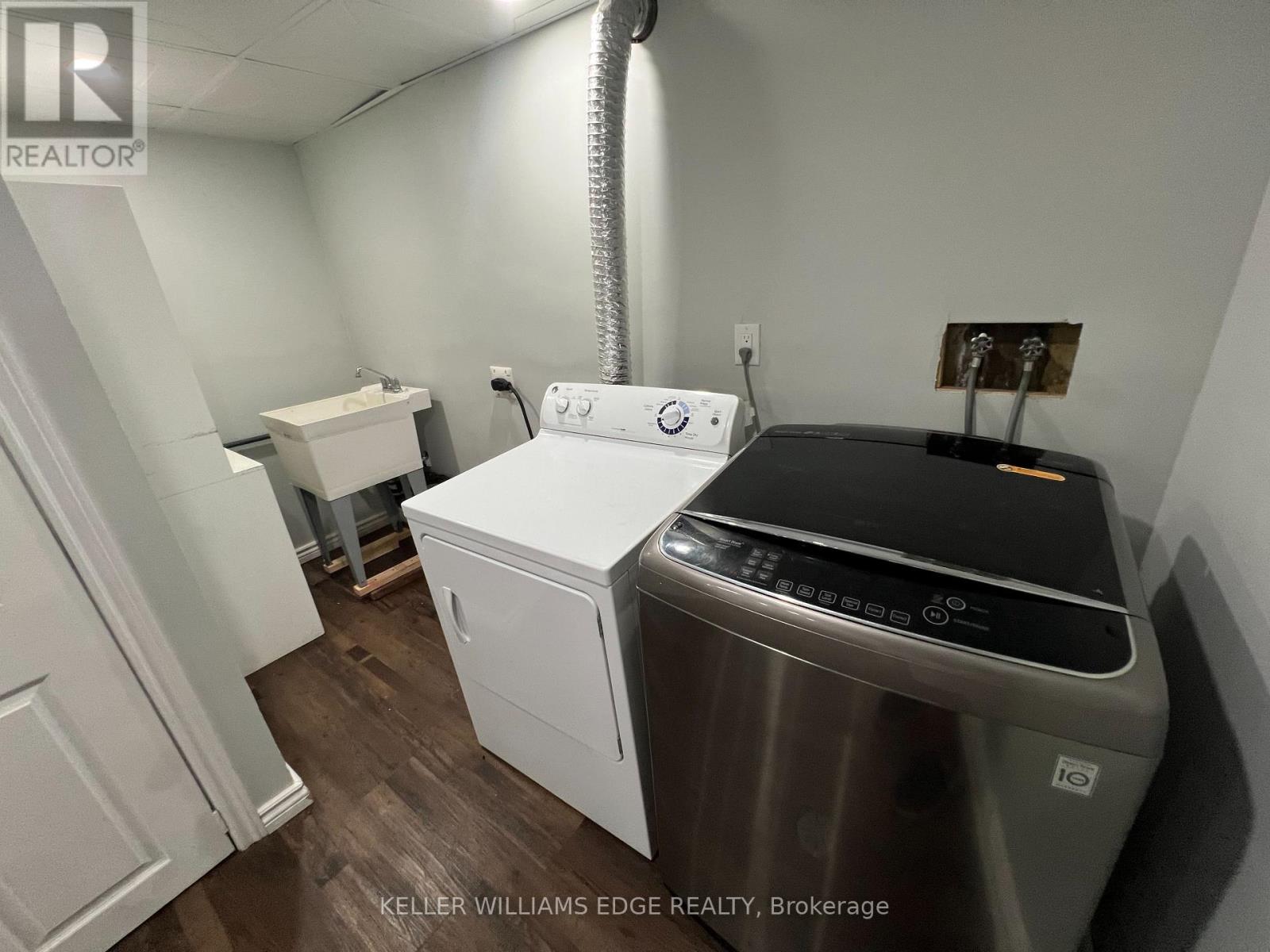 228 Lawnhurst Court, Hamilton, Ontario  L8V 4R4 - Photo 38 - X12410985