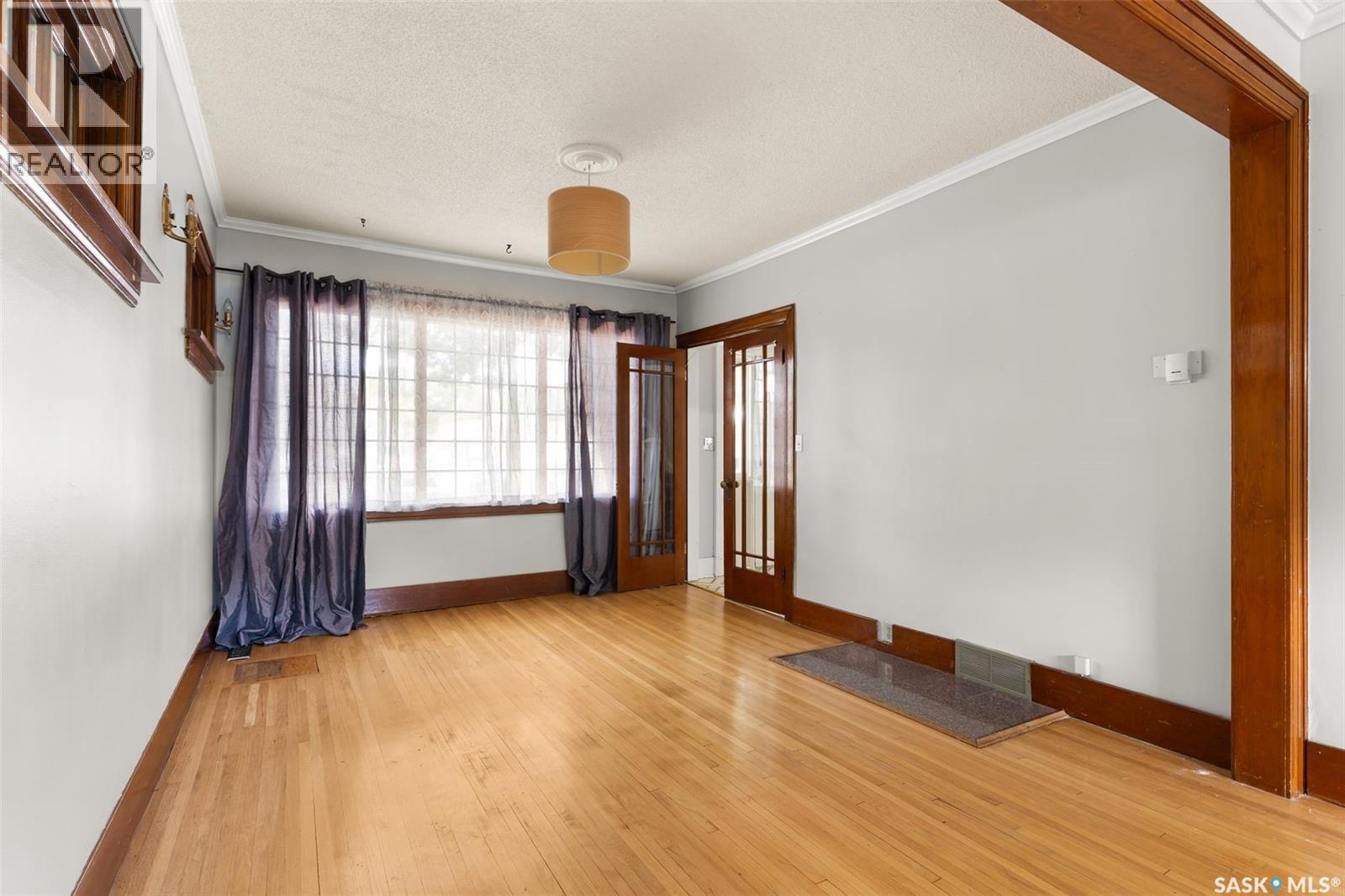 1937 Toronto Street, Regina, Saskatchewan  S4P 1M9 - Photo 4 - SK018706